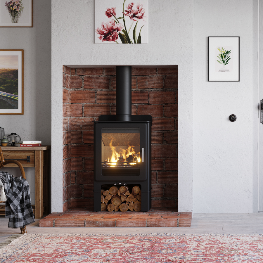 The Loxton 5 multifuel stove from Mendip keeps classic or contemporary